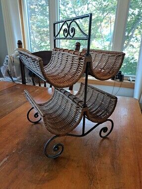 Mid Century Modern Vintage Woven Rattan Wicker 4 Bottle Wine Rack Countertop EUC